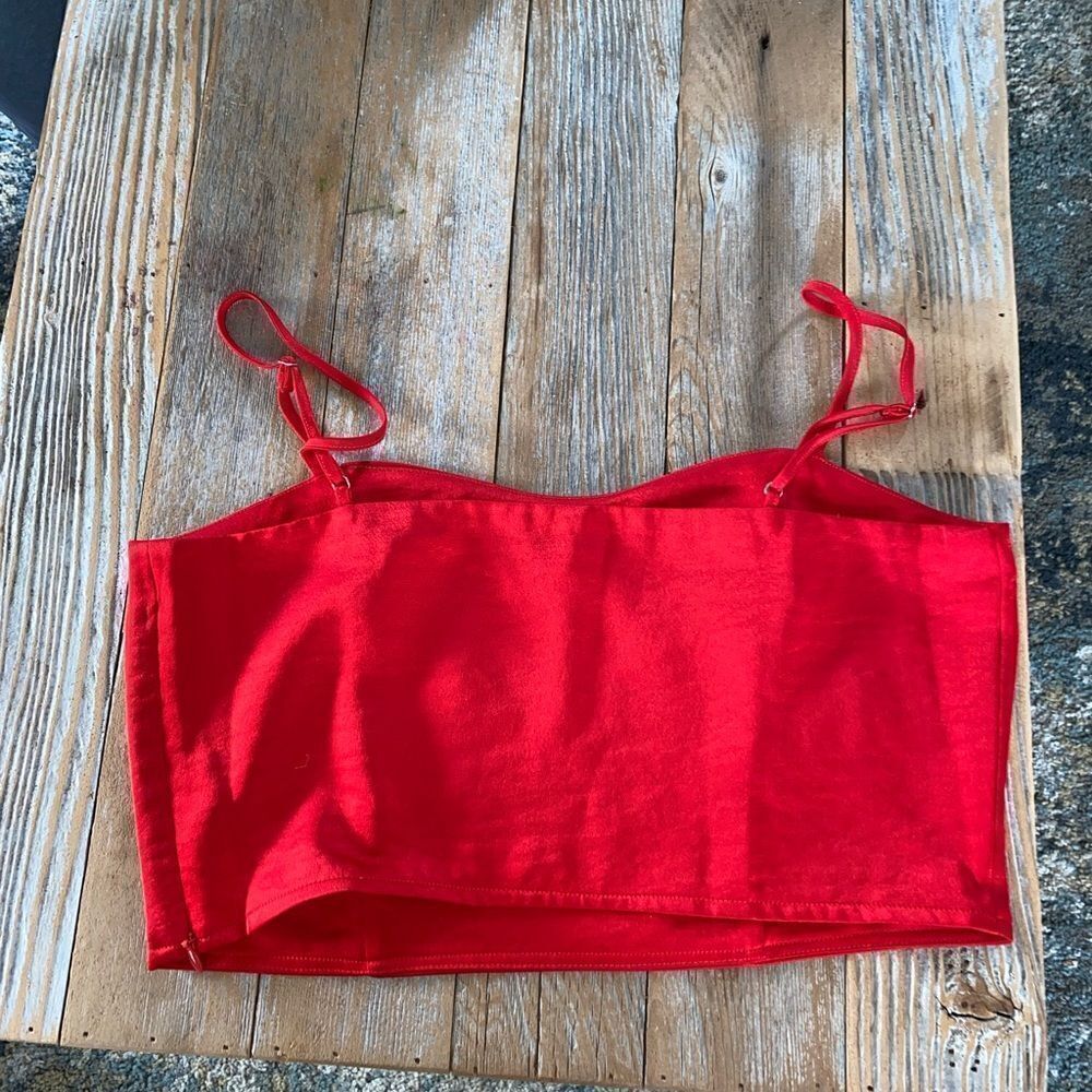 Express Red crop top NWT - Picture 2 of 5
